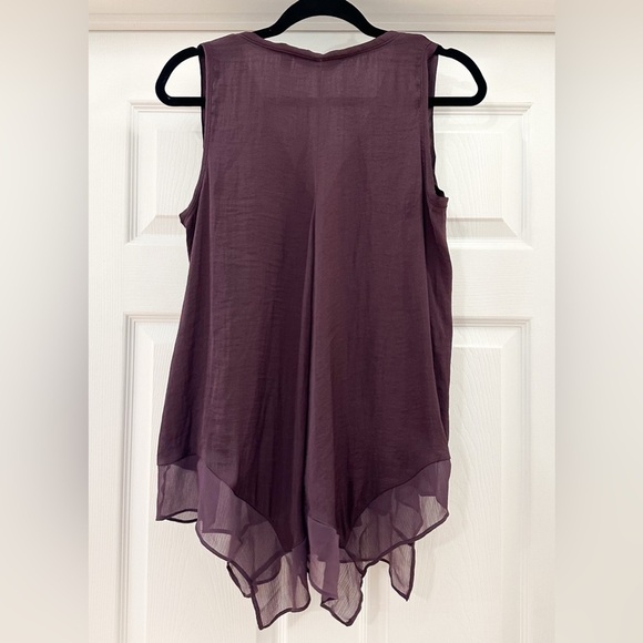Vera Wang Sleeveless Satin Chiffon Asymmetrical Hem V Neck Top Purple sz Small - Picture 6 of 8